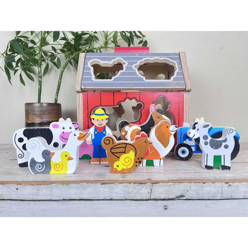 Melissa & Doug Wooden Take-Along Shape Sorting Barn with Flip-Up Roof 9 Figures
